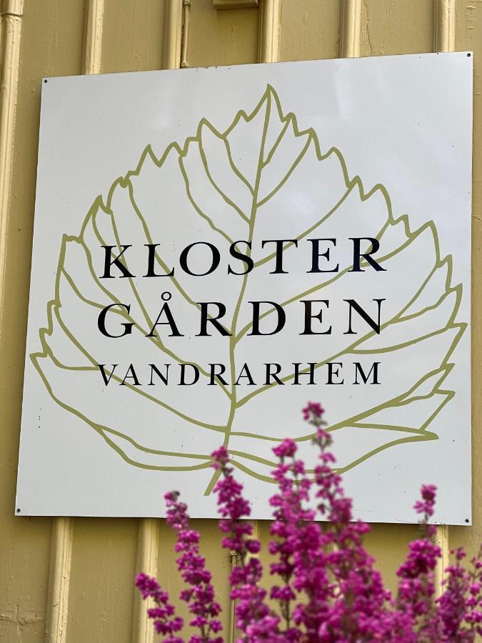 Klostergardens Vandrarhem Varnhem Exteriér fotografie