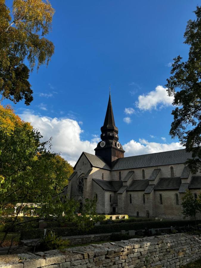 Klostergardens Vandrarhem Varnhem Exteriér fotografie